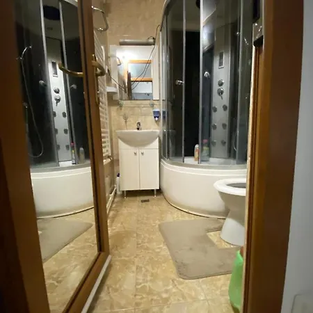 Luxury Central 4 Rooms Apartment Apartment