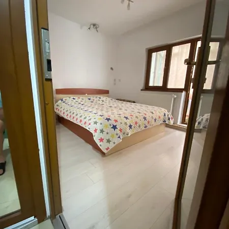 Luxury Central 4 Rooms Apartment Apartment *